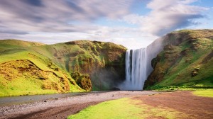 Discover our Iceland’s Natural Beauty itinerary with Neil Barclay