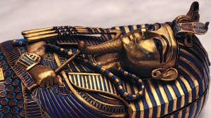Anne Diamond interviews Lady Carnarvon about the fascinating discovery of Tutankhamun’s tomb