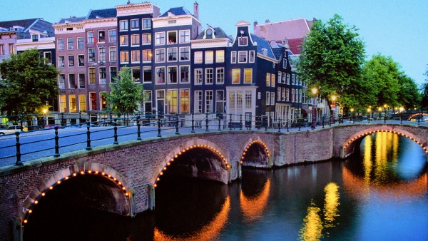 Explore: Amsterdam