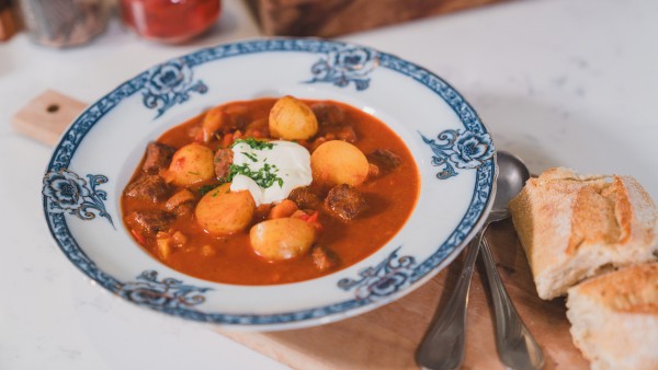 Learn how to prepare Hungarian goulash with Catherine Fulvio