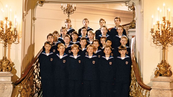 Anne Diamond meets members of the world-famous Vienna Boys’ Choir 