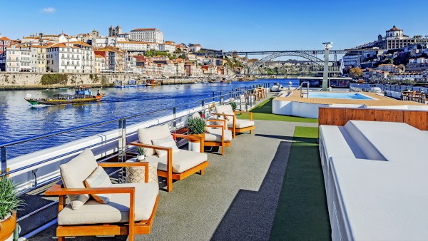 Experience Portugal’s magnificent Douro River with Paulo Fonseca