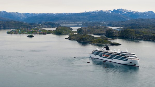 Explore Greenland, Iceland and the Arctic Circle with Joost Ouendag