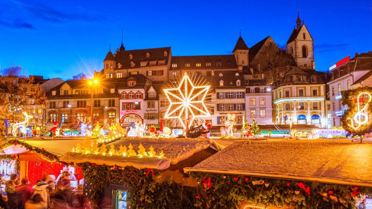 Discover our Christmas on the Rhine journey with Viking Ambassador-at-Large Jean Newman Glock)