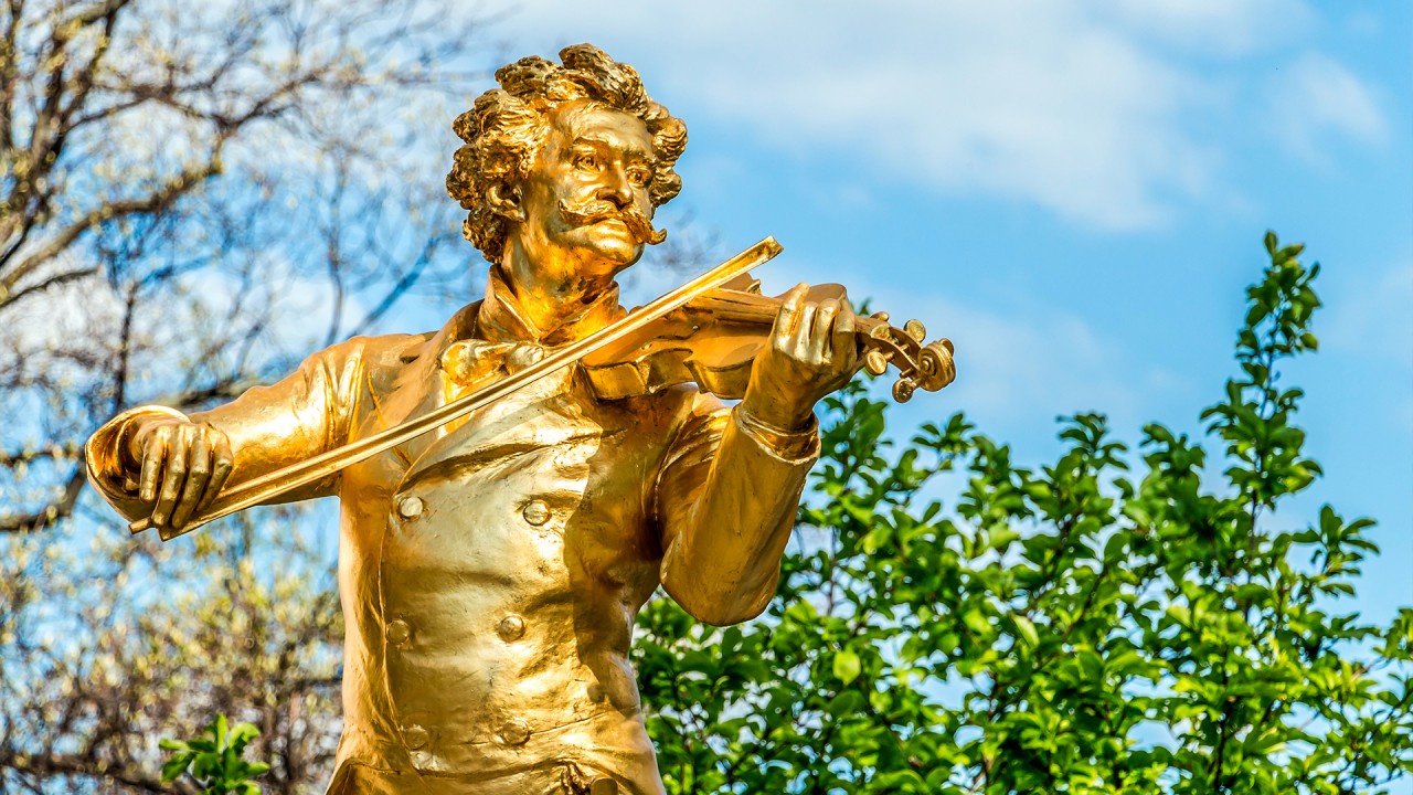 Delve into the musical legacy of Johann Strauss II with Karine Hagen)