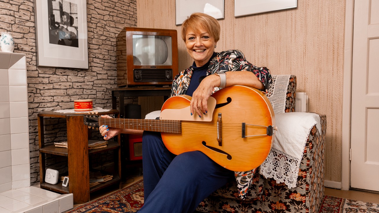 Delve into Paul McCartney’s Liverpool childhood with Anne Diamond OBE
