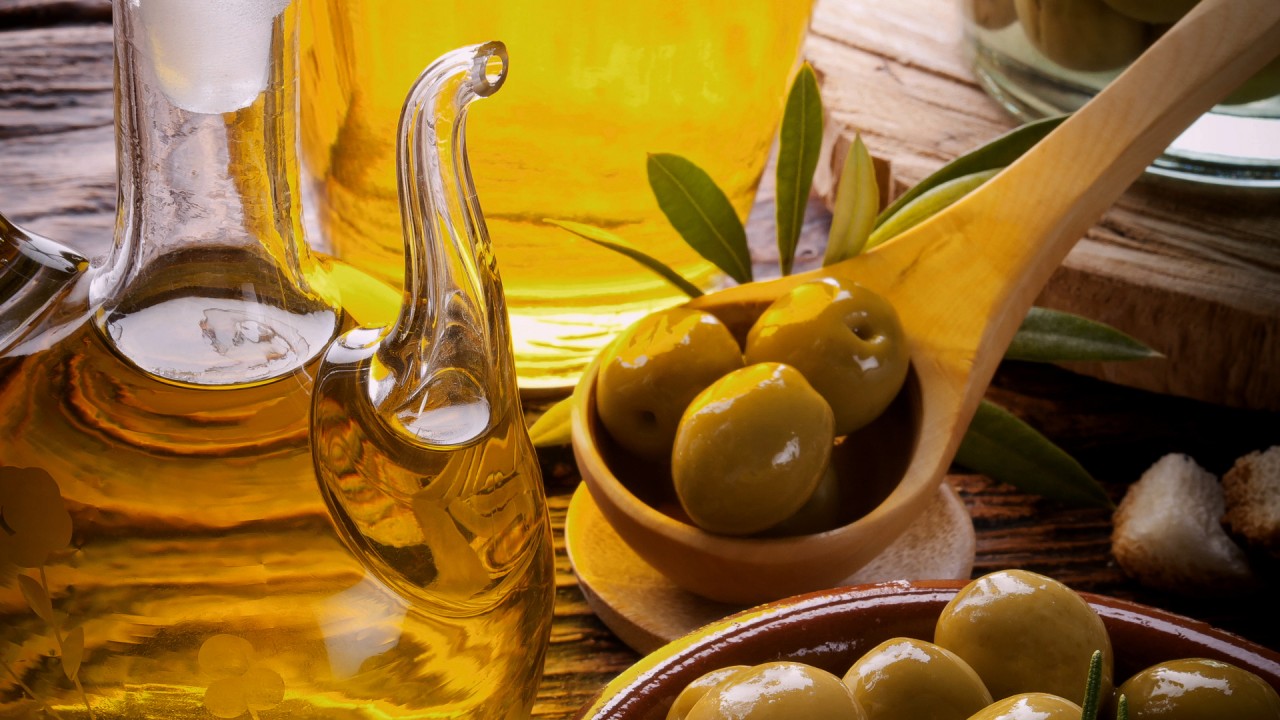Olive Oil from Croatia)