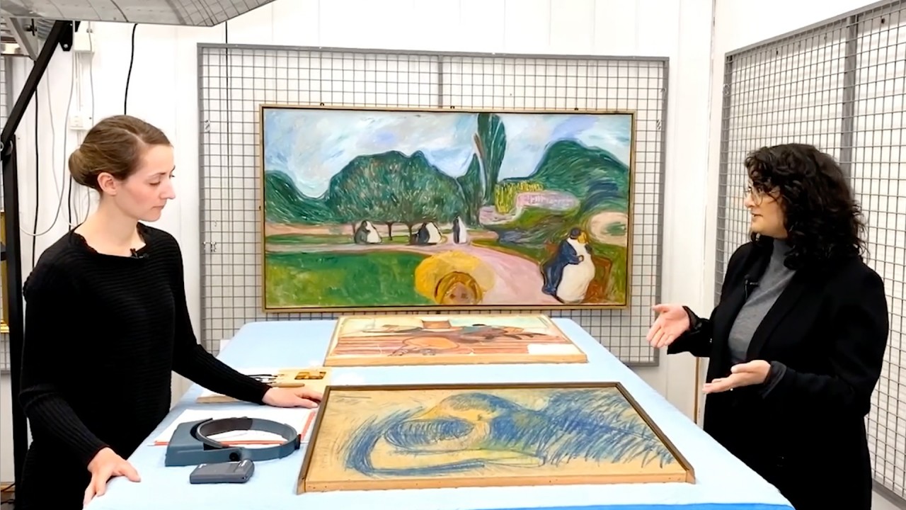 Painting Conservator Linn Solheim)