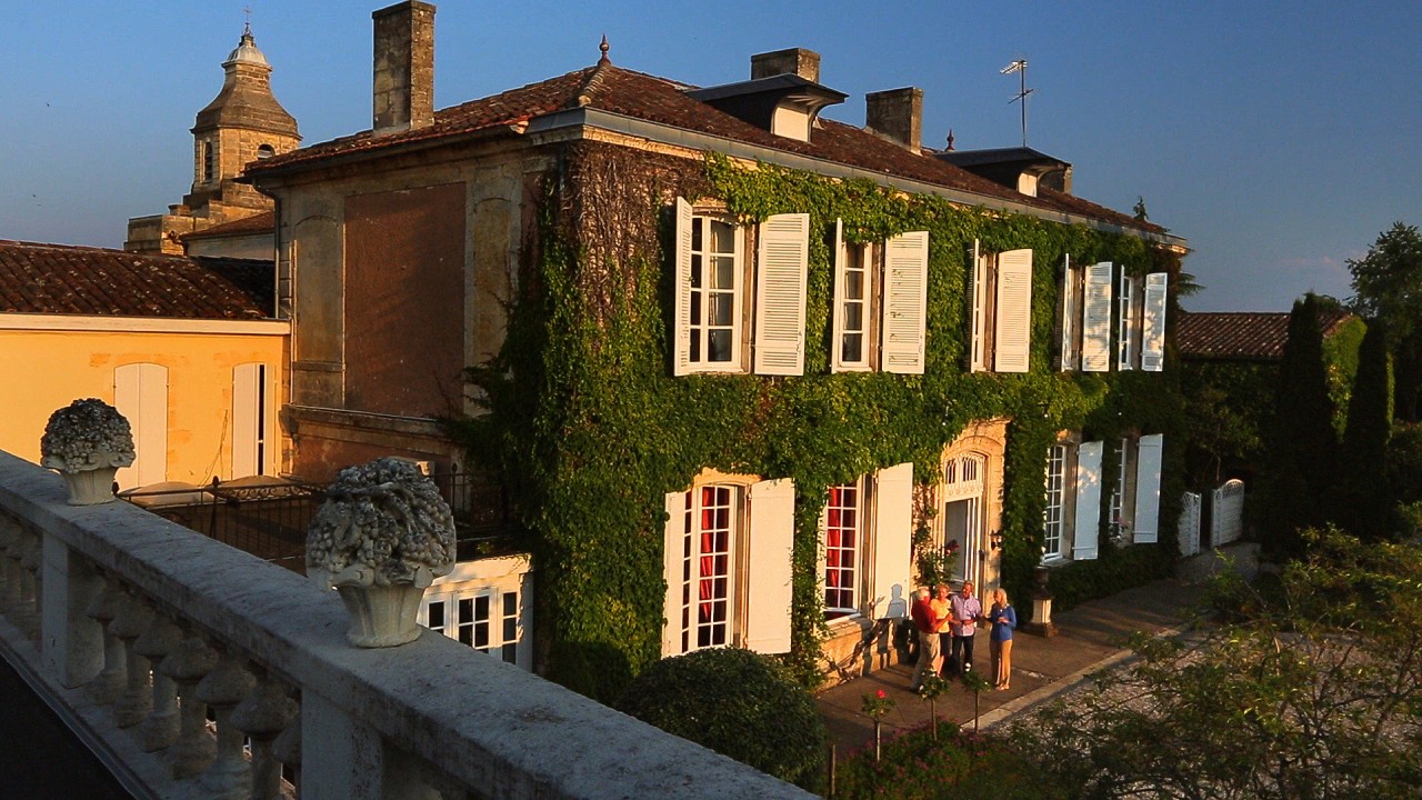 Karine Explores: Bordeaux)